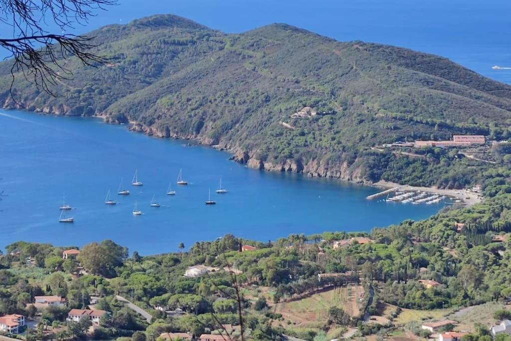 Casa Vacanze Il Pastore Tedesco Portoferraio Extérieur photo